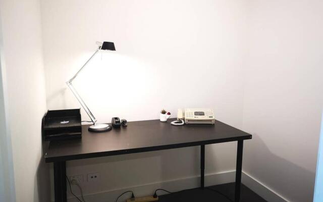 Modern apartment+office w Parking @ Olympic Park