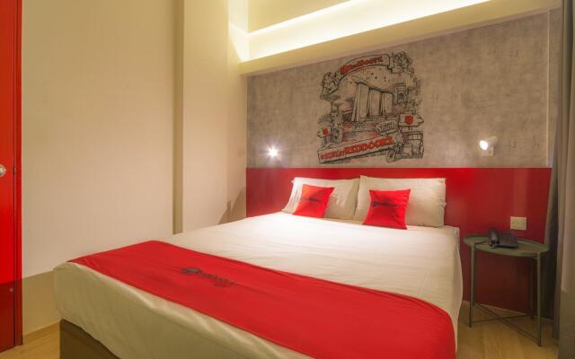 RedDoorz Hotel @ Geylang (SG Clean Certified)
