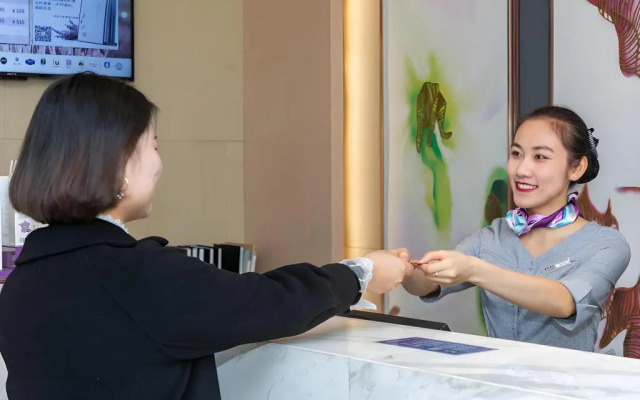 Huashuyi Hotel (Shanghai Jinshan City Beach Branch)