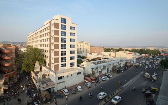 OYO 2289 Hotel Radha Palace