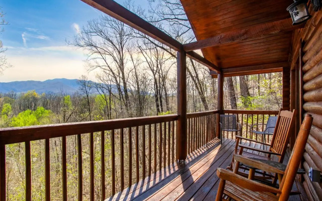 Constellation Station View Hot Tub Fireplace