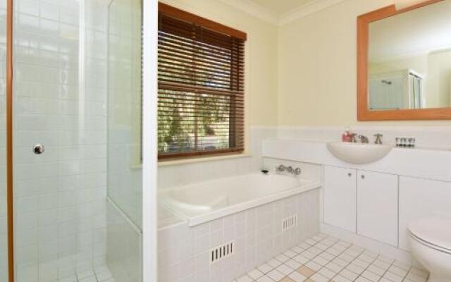 Villa Executive 2br Ferre Resort Condo located within Cypress Lakes Resort (nothing is more central)