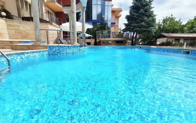 Twins Palace Apart Hotel