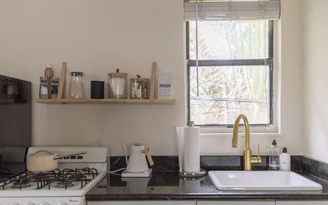 The Grandview Collection - Newark