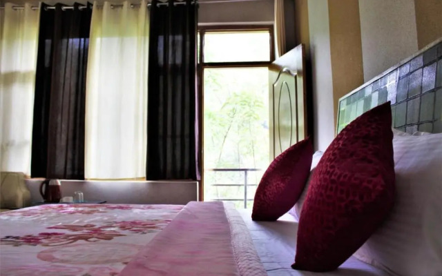 Hotel Raahat Inn