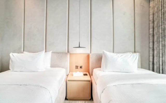 Picturesque Balcony and Beach Haven at Address JBR