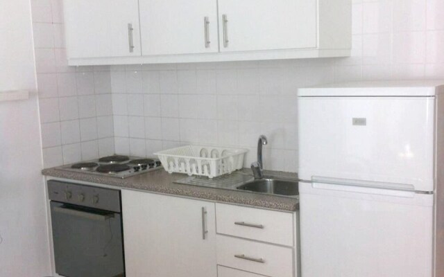 Apartment with 2 Bedrooms in Porto, with Wifi