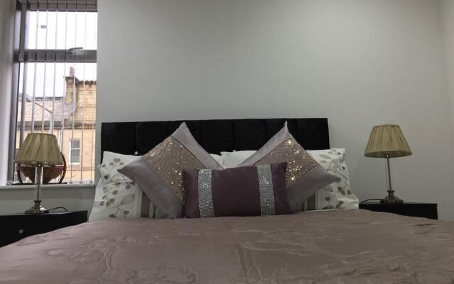 Lux Aparts Bradford Central