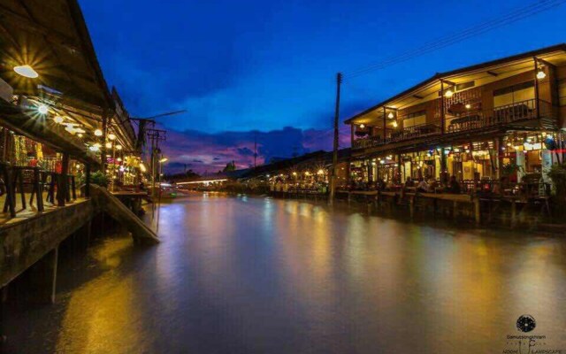 Ruang Sabai Amphawa