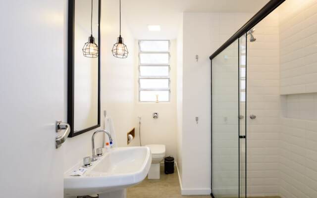 All in Rio- Praia e Charme no Leme