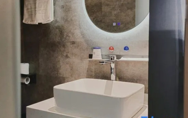 Huashu Yi Hotel (Jiaxing Nanhu Branch)