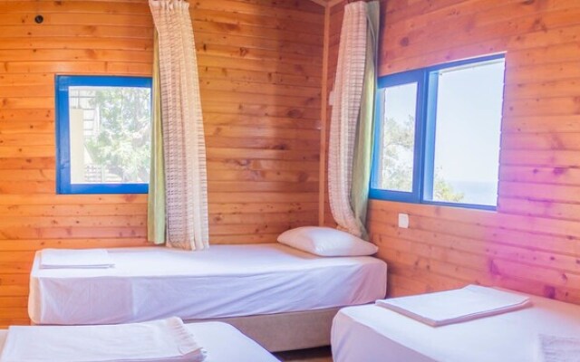 Helios Gunes Camping