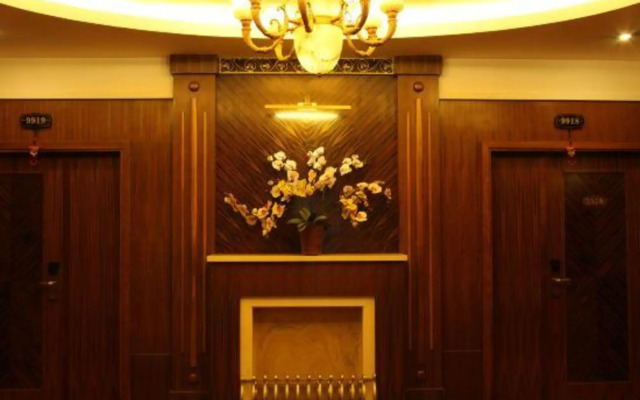 Chuxiong Building Hotel