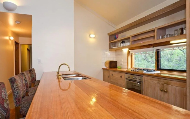 King Parrot Cottages