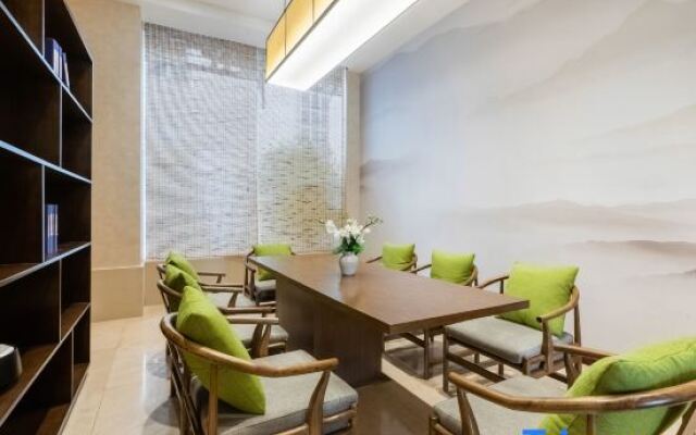 New Era International Hotel