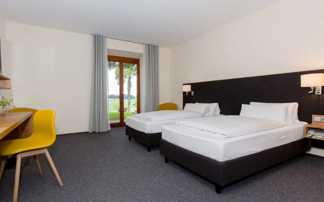 Hotel-Landgasthof KREUZ