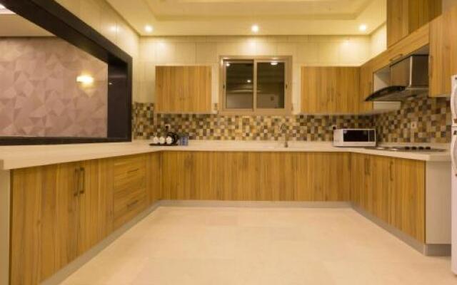 Ayam Lilian Aparthotel