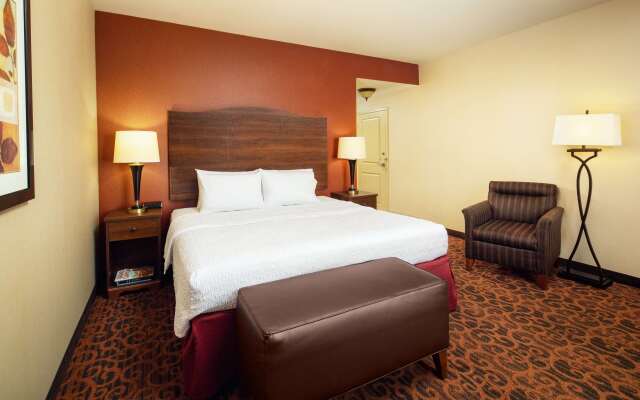 Hampton Inn & Suites Scottsdale at Talking Stick