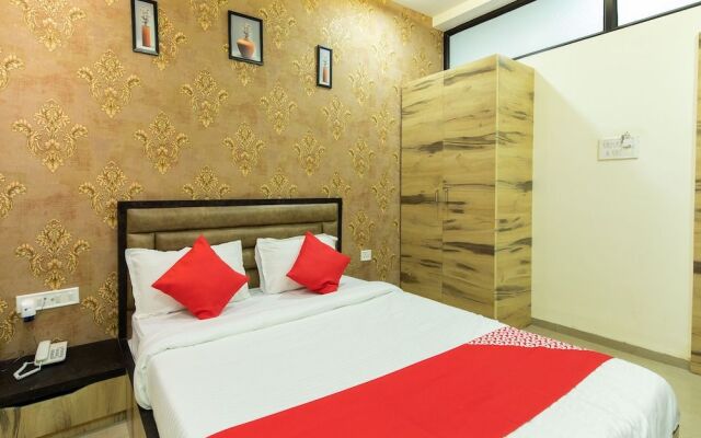 Oyo 16546 Hotel Saurabh