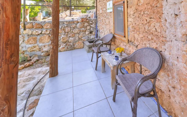 Bademlique Stone Rooms