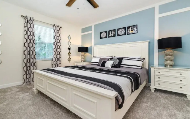 Opulent Retreat With Pool & Fast Wifi Near Disney