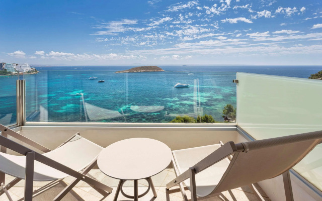 Отель Melia Calviá Beach