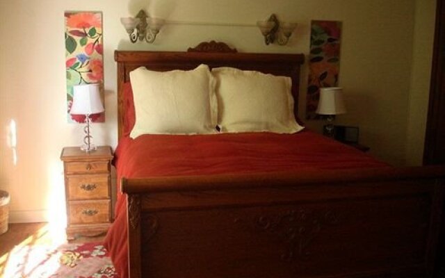IvyWild Inn