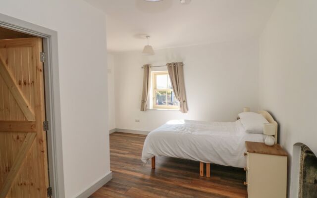 Macreddin Rock Holiday Cottage