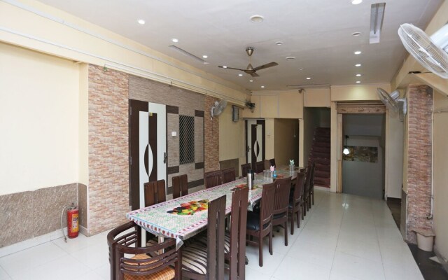 OYO 4009 Hotel HKJ Palace