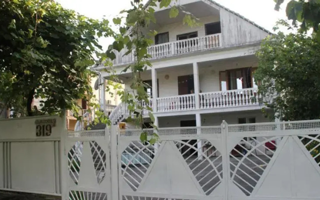Kobuleti Hostel on Rustaveli st