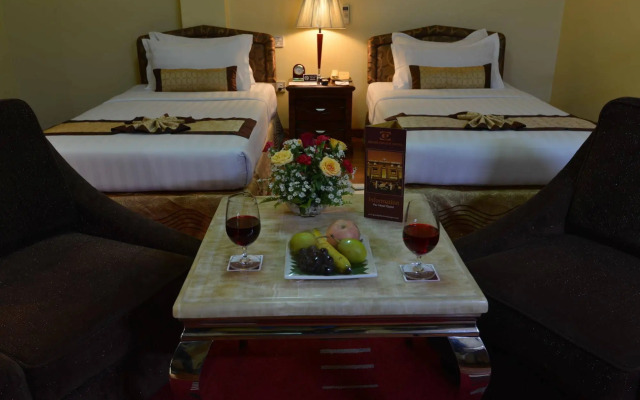 Grand Palace Hotel