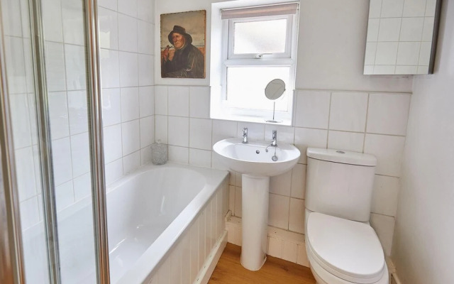 Host Stay Elliott Terrace