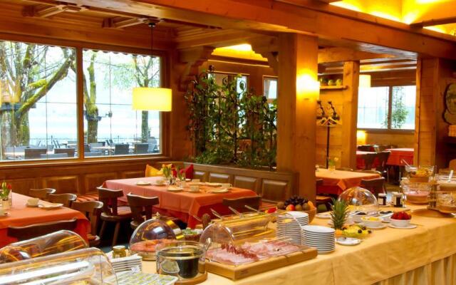 Seeboeckenhotel Zum Weissen Hirschen