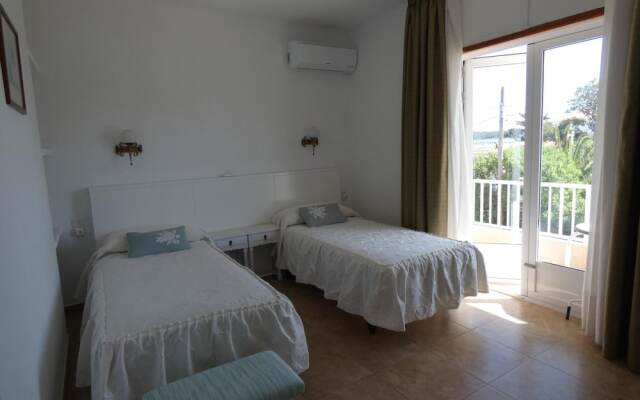 Hostal Port Fornells - Adults Only