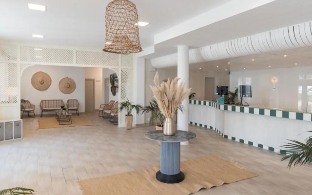 Aparthotel Beach Club