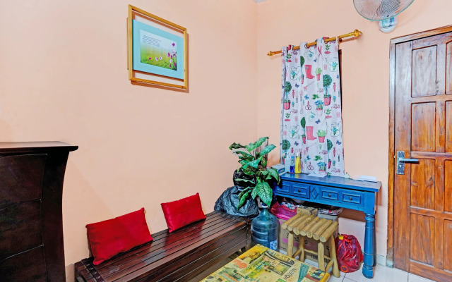 OYO 90234 Dhoho Family Guest House