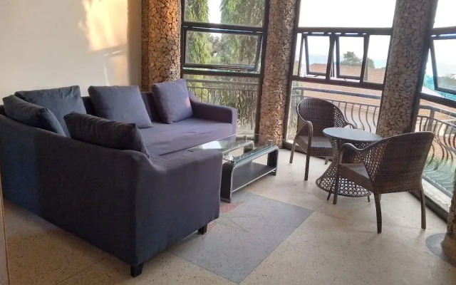 Discovery Courts Hotel