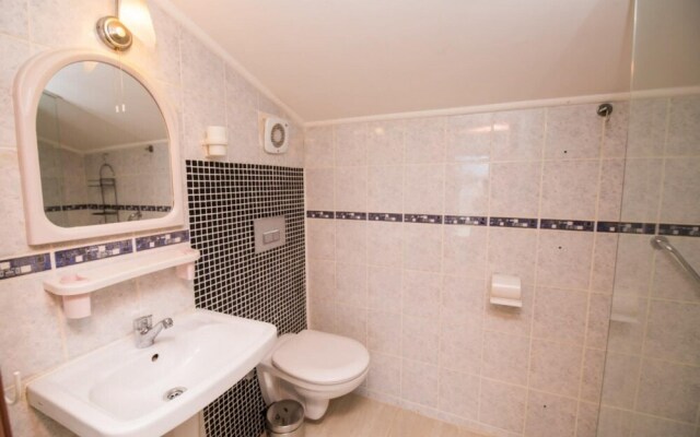 Amazing Flat With Shared Pool and Balcony in Kas