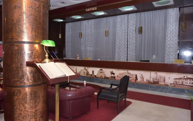 Palace Hotel