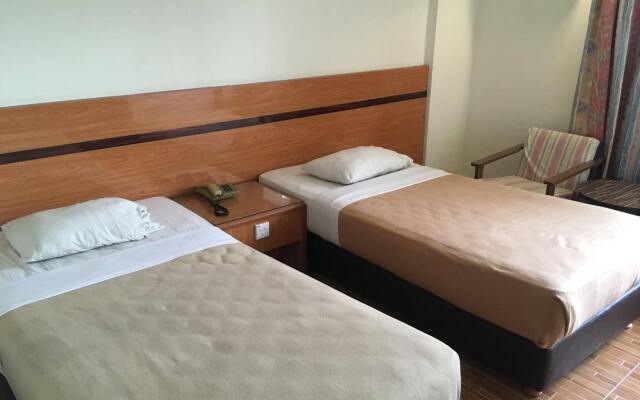 Paradise Hotel