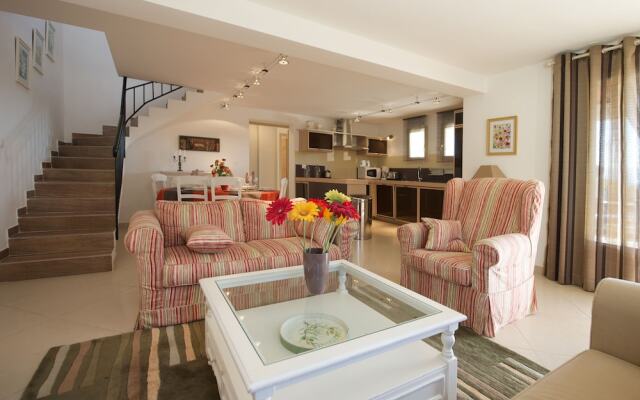 Le Hameau de l'Oliveraie