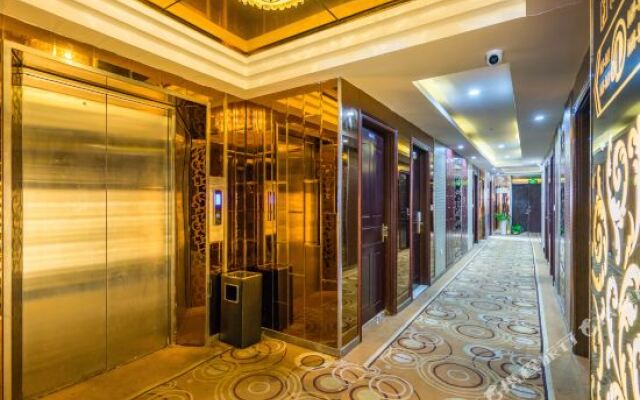 Huaju Hotel (Haining Haichang Road subway station store)