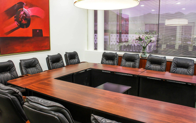 El Polo Hotel & Suites