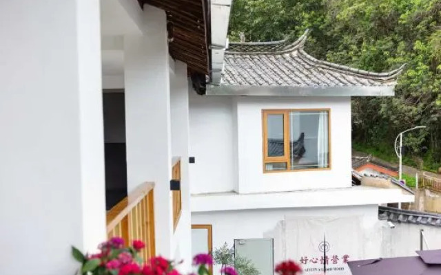 Lijiang Guiyuan Inn
