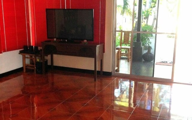 Micky Santoro Beach House