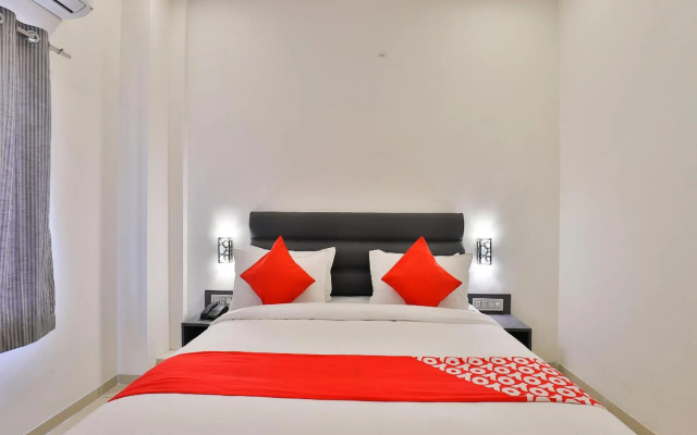 Oyo 23669 Nova Hotel New Crossroad