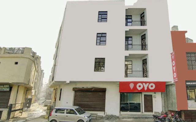 Oyo 80512J Eco Park Hotel