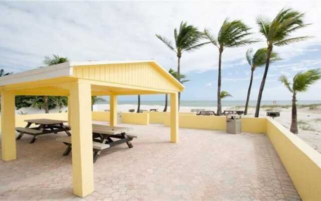 Casa Terra Luxury Island House