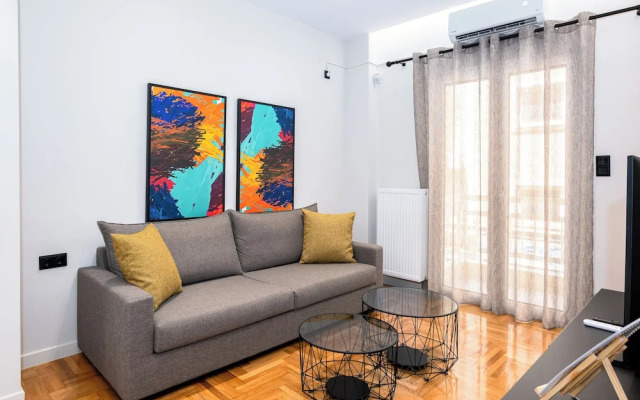 Stylish 2BR flat near hospital & metro