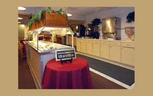 Days Inn by Wyndham College Station University Drive